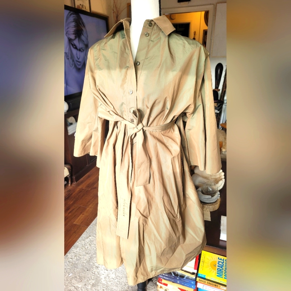 NWT Givenchy Tan Trench Coat Cape
